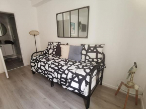 Studio cosy et rénové à 2 pas gare Reims Centre - Rue